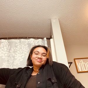 Meet your Posher, Samarah